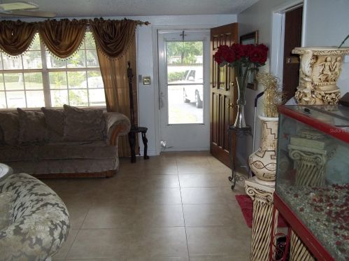 120 Davenport Ave, Saint Petersburg, FL 33702-7636
