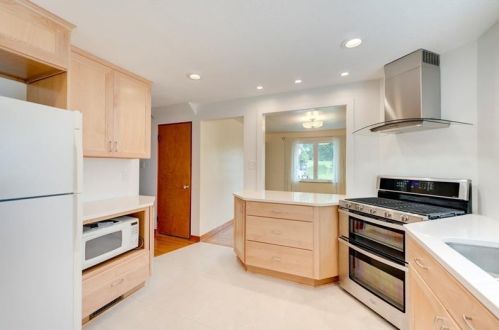 421 Orch Spg Rd, Pittsburgh PA  15220-1717 exterior