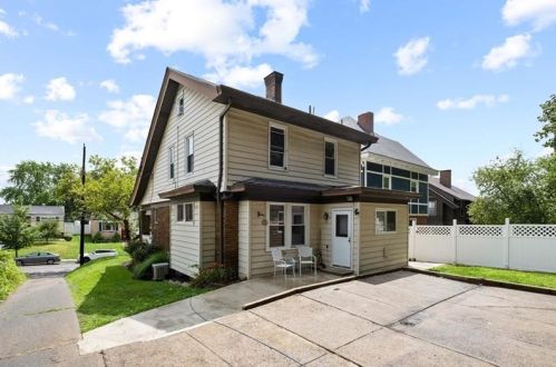 1026 Davis Ave, Pittsburgh, PA 15212-1926