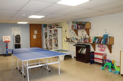 1700 Broadbridge Ave, Stratford CT  06614-5426 exterior