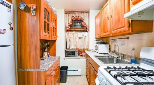 2024 Hughes Ave, Bronx, NY 10457-3453
