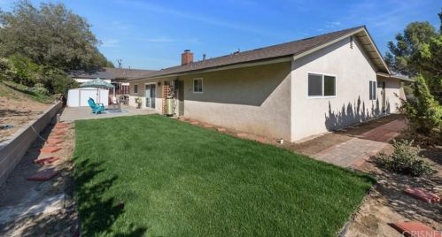 675 Dana Dr, Santa Paula CA  93060-1614 exterior