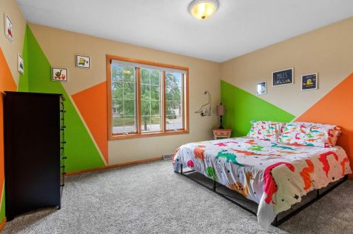 2722 Teresa Dr, Green Bay WI  54311-5586 exterior