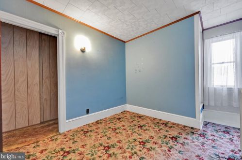 2029 Walnut St, Ashland PA  17921-1611 exterior