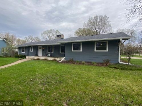 527 Swift Ave, Litchfield, MN 55355-1760