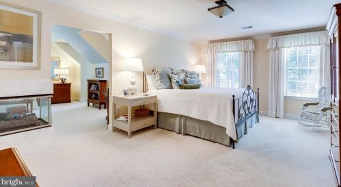 11406 Wild Bramble Way, Herndon VA  20194-1001 exterior