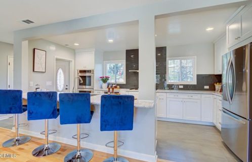 2902 El Caminito, Glendale CA 91214-2005 exterior