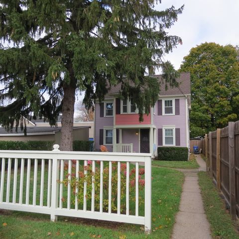 139 Hall Ave, Wallingford CT  06492-3592 exterior