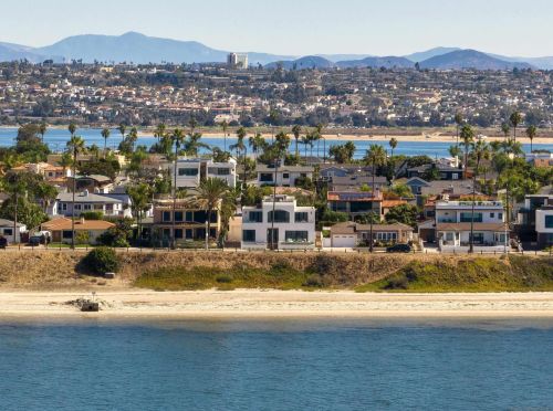 3535 Riviera Dr, San Diego, CA 92109-6639