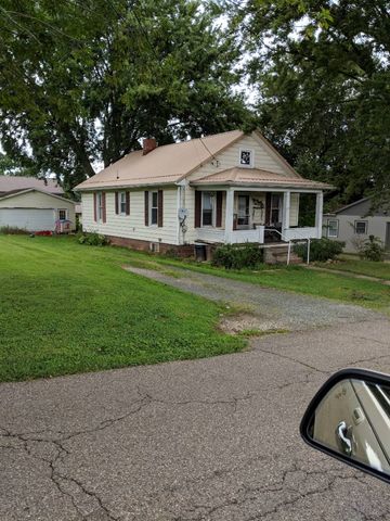 305 Jenison St, Beverly, OH 45715-1199