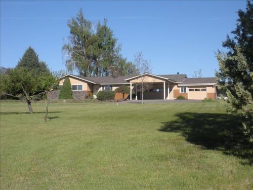 63037 Terry Dr, Bend, OR 97701-9341