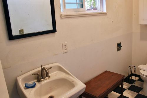1032 S St, Newman CA  95360-1209 exterior