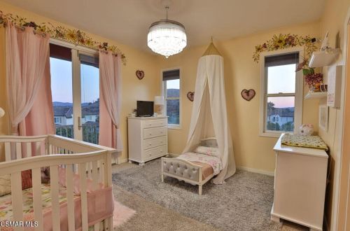 5391 Evening Sky Dr, Simi Valley CA  93063-5744 exterior