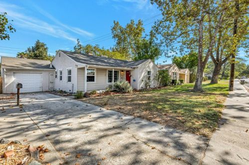 21 Casa Linda Dr, Woodland, CA 95695-4649