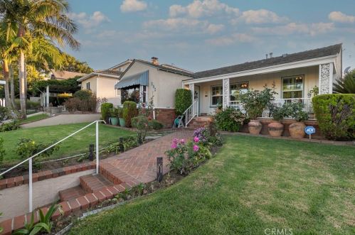 293 Nieto Ave, Long Beach, CA 90803-5523