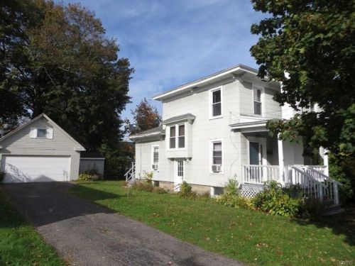 511 Highland St, Fulton NY  13069-2328 exterior