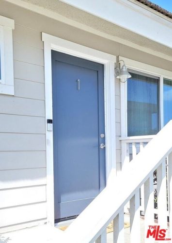 2703 Curtis Ave, Redondo Beach, CA 90278-2239