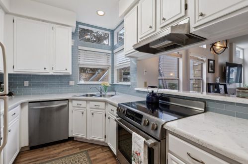 220 Amesport Lndg, Princeton By The Sea CA  94019-1969 exterior