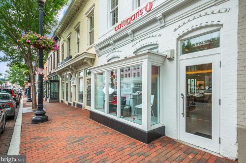 1030 31st St, Washington DC  20007-4405 exterior