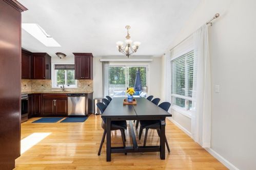 86 Hilltop Dr, Providence RI  02919-3013 exterior