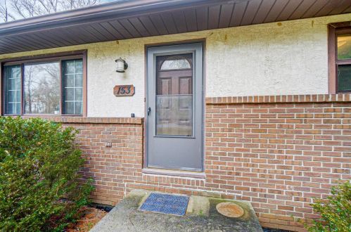 153 Woodside Dr, Pataskala OH  43062-7809 exterior