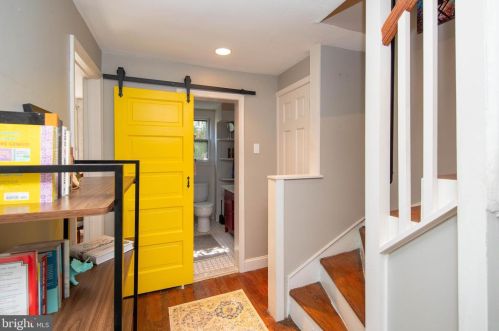 401 Iseminger St, Philadelphia PA  19147-1113 exterior