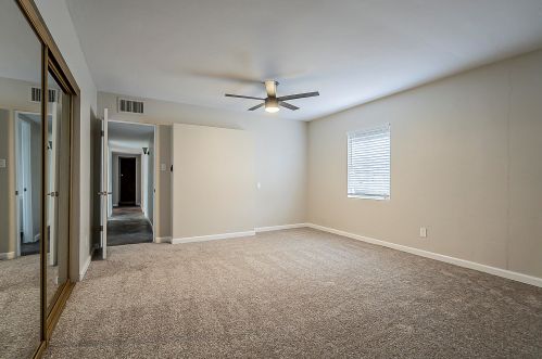 7020 12 St, Phoenix AZ 85086-4800 exterior