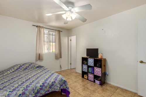 10814 12 St, Phoenix AZ 85085-7708 exterior