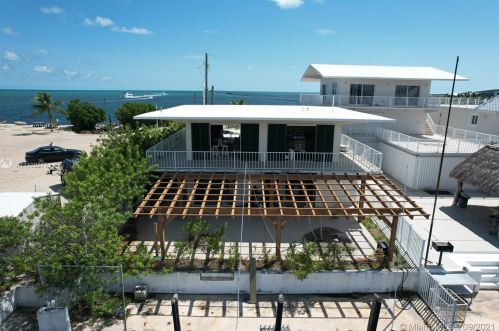 148 Marina Ave, Key Largo, FL 33037-4311