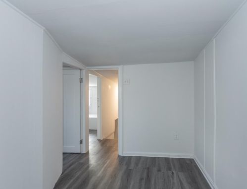 235 Emming St, Cincinnati OH 45219-1464 exterior