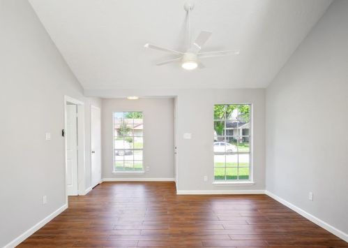 1011 Melford Ave, Pearland, TX 77584-2379