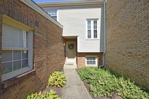 1624 Cohasset Dr, Cincinnati, OH 45255-3012