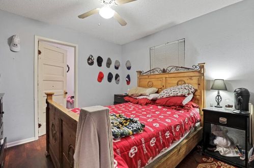 707 Main St, Waxahachie TX  75165-3233 exterior