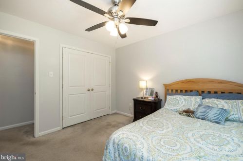 422 8th Ave, Parkesburg PA  19365-1360 exterior