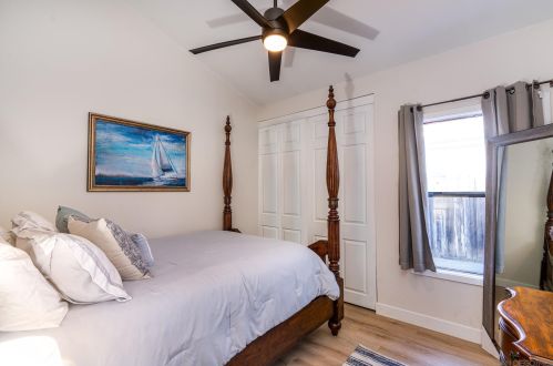 11958 Calle Limonero, El Cajon CA  92019-4041 exterior