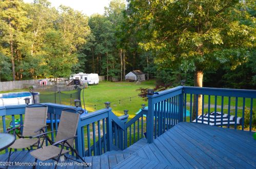 24 Walter Dr, Jackson Twp NJ  08527-3418 exterior
