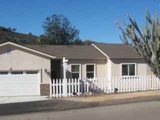 8450 Pueblo Rd, Lakeside, CA 92040-5405