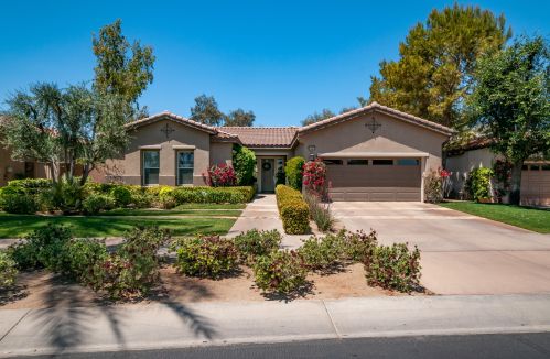 61067 Desert Rose Dr, La Quinta, CA 92253-9322