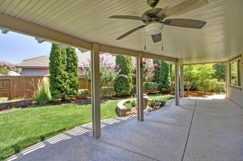 9860 Westminster Way, Elk Grove CA  95757-5124 exterior