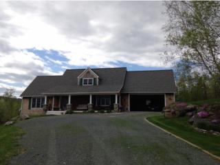 106 Mirror Lake Estates Dr, Carroll, NH 03598-2000