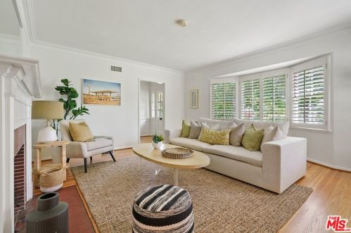 12259 Hartsook St, North Hollywood CA  91607-3054 exterior