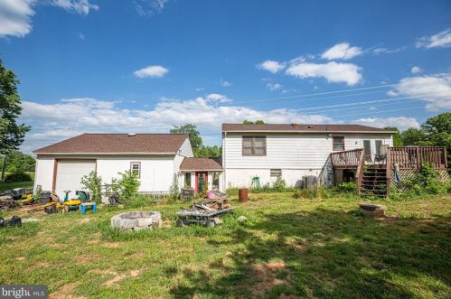 7806 Lake Anna Pkwy, Spotsylvania, VA 22551-3390