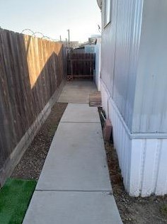 1830 Yosemite Ave, Manteca CA  95336-5009 exterior