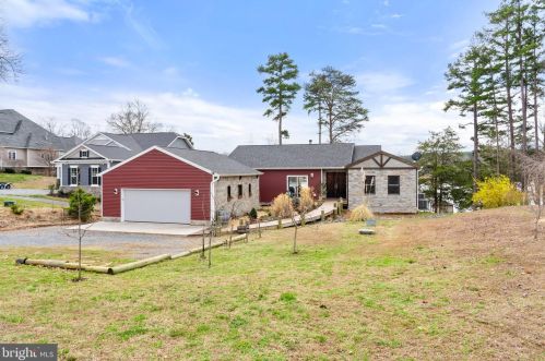 24234 Lands End Dr, Madison Mills VA  22960-3543 exterior