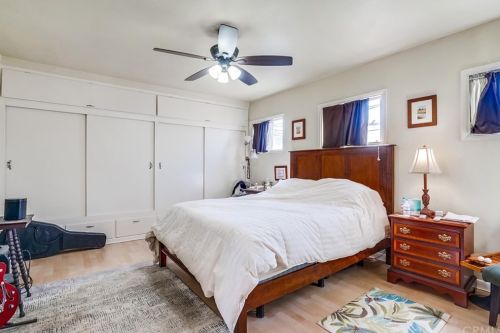 70 Roycroft Ave, Long Beach CA  90814-1822 exterior