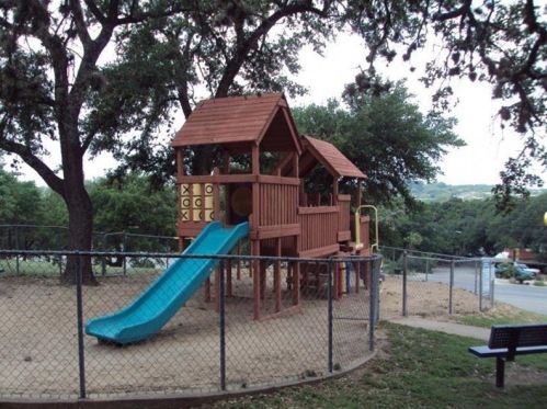 2703 Congress Ave, Austin TX  78704-6413 exterior