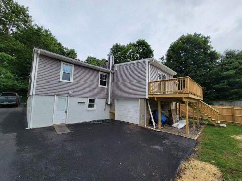 11 Cherry Ln, Bethel, CT 06801-2820