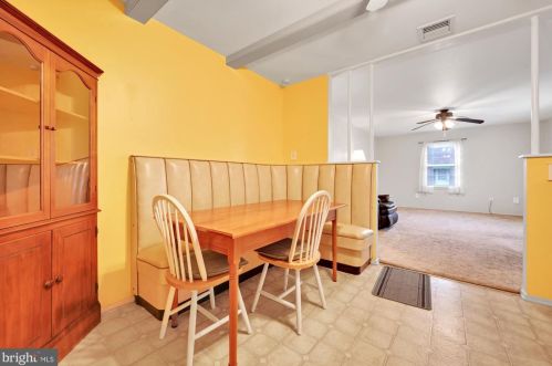 121 Lemon St, Ephrata PA  17522-2313 exterior