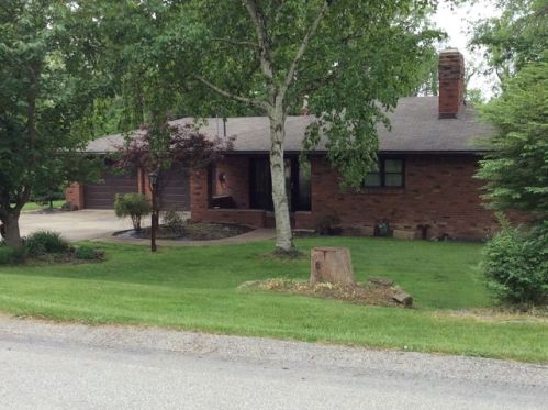 130 Ammons Dr, Canonsburg, PA 15317-3212