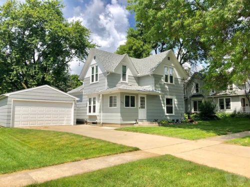 113 Dwight St, Conrad, IA 50621-7722